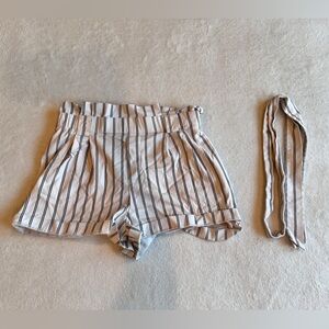 ✿ Zara - Shorts - M